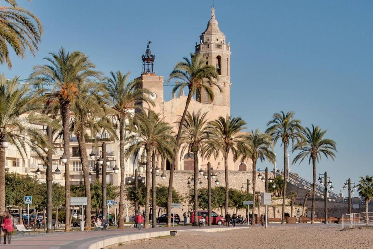 Atico Con Fantasticas Vistas Al Mar Y La Iglesia Lägenhet Sitges Exteriör bild